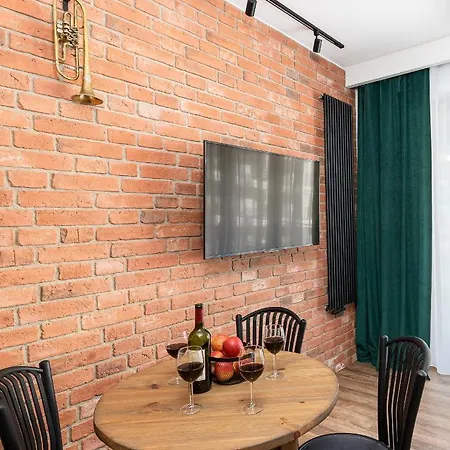 Jazz Station Go New & Pure Apartment *